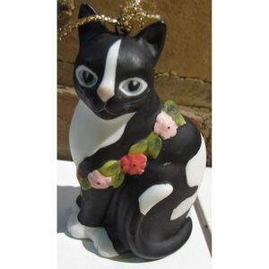 VINTAGE SILVESTRI KITTY CAT 1986 MARY LAKE THOMPSON FLOWERS FLORAL GARLAND BLACK